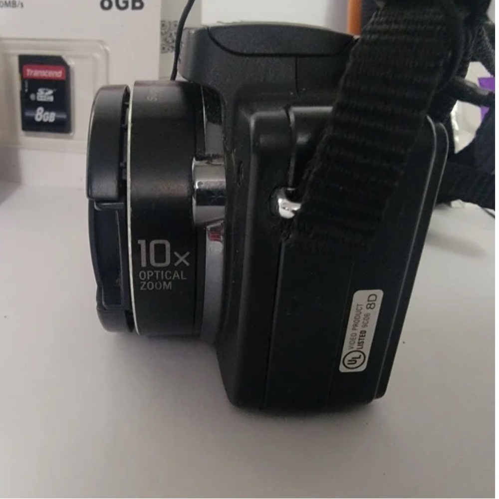 Sony Cyber-shot Digital Camera Black - Picture 4 of 10